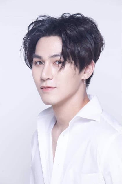 ณัฏฐ์ธรรศ คุณากรเกียรติ