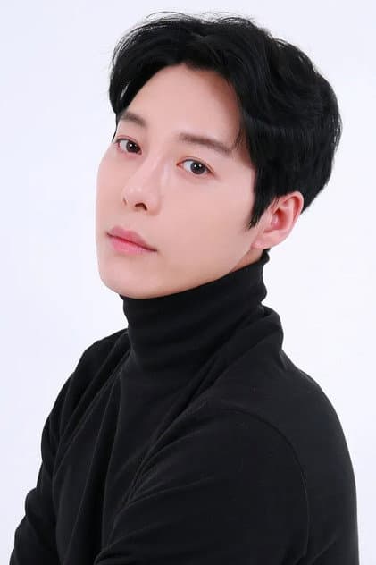 한기웅