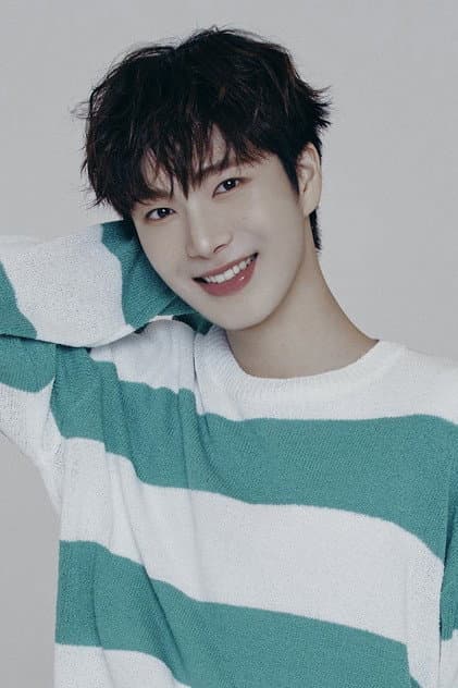 박진우