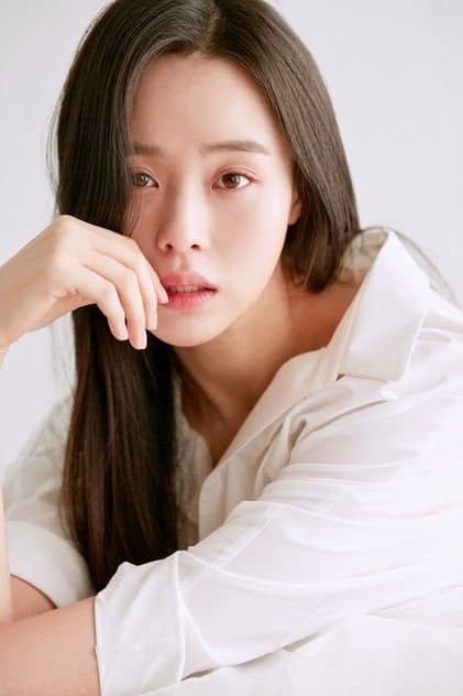 최윤라