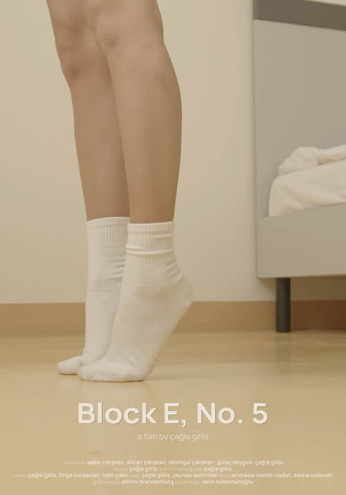 E Blok, Daire 5 afişi