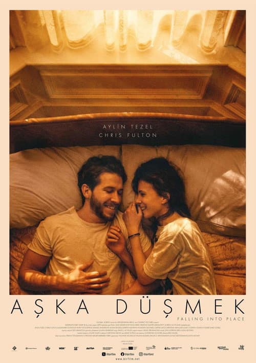 Aşka Düşmek afişi