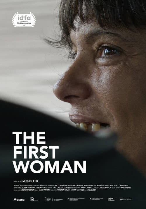 La primera mujer afişi