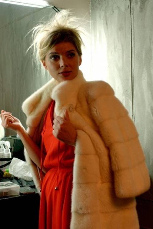 Полина afişi